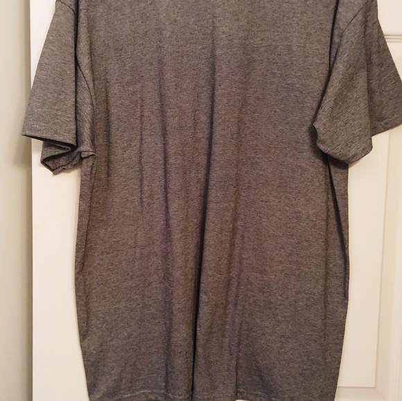 Men's NWT Large Fruit of the Loom Tee - Picture 2 of 3